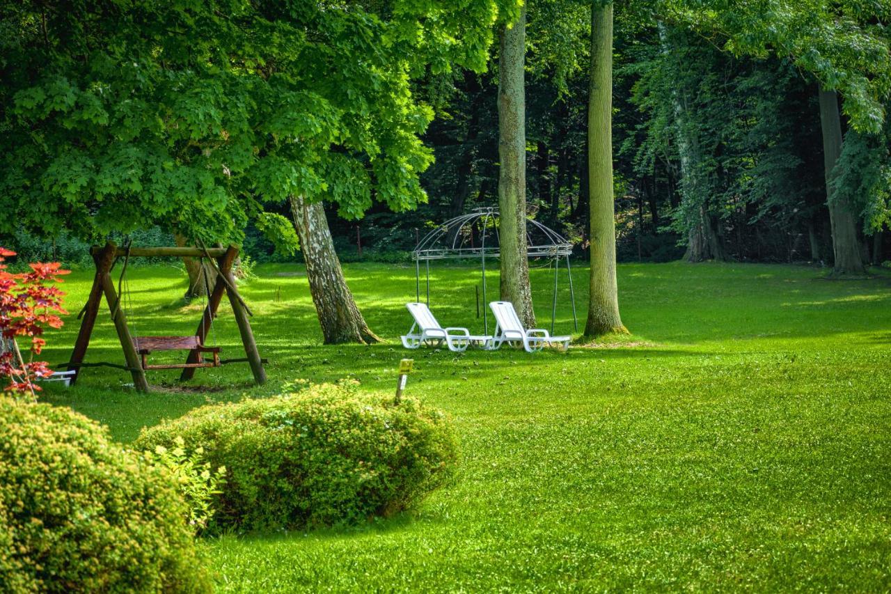 Kadyny Folwark Hotel & Spa Kültér fotó